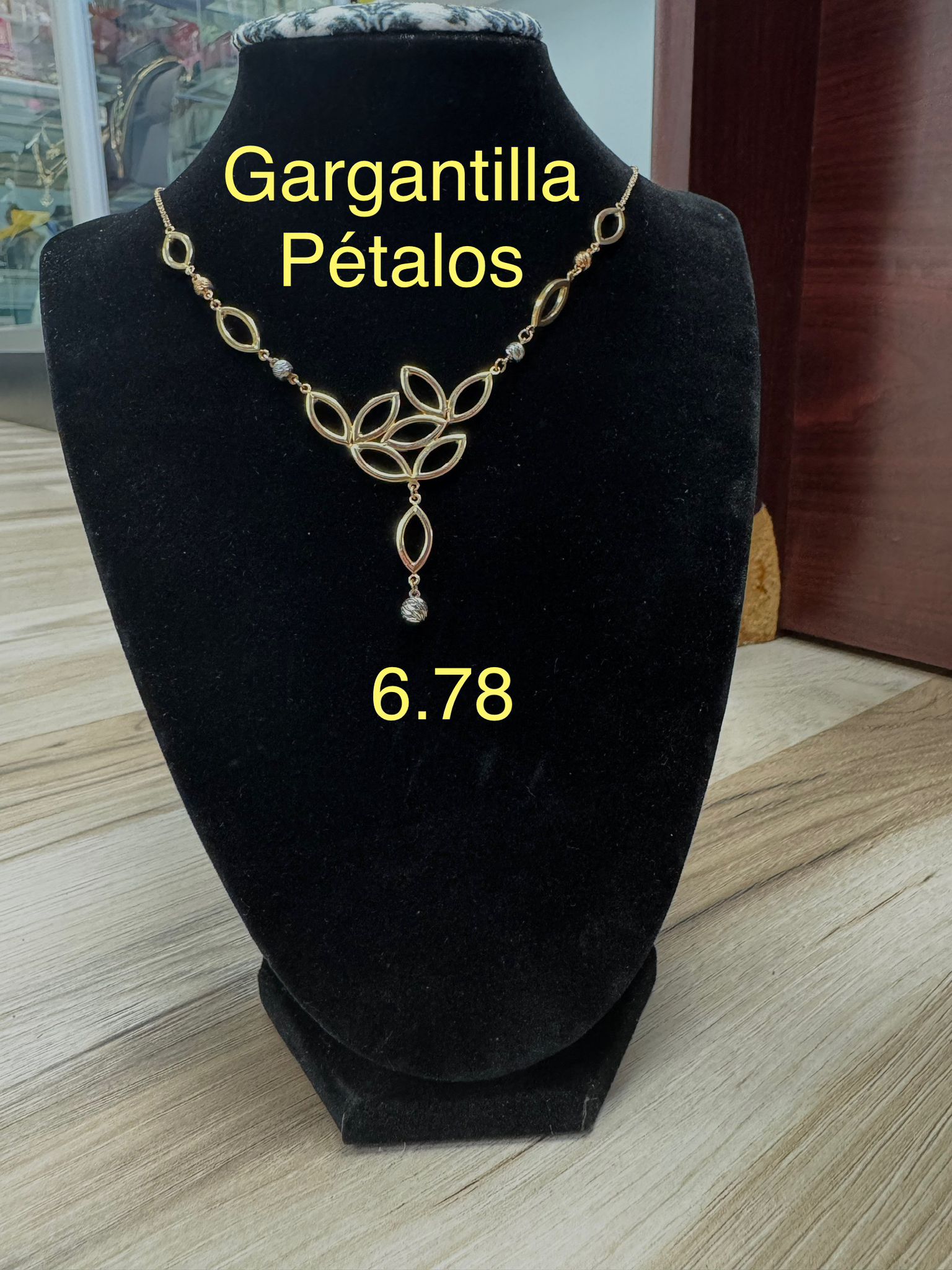 Gargantilla Petalos