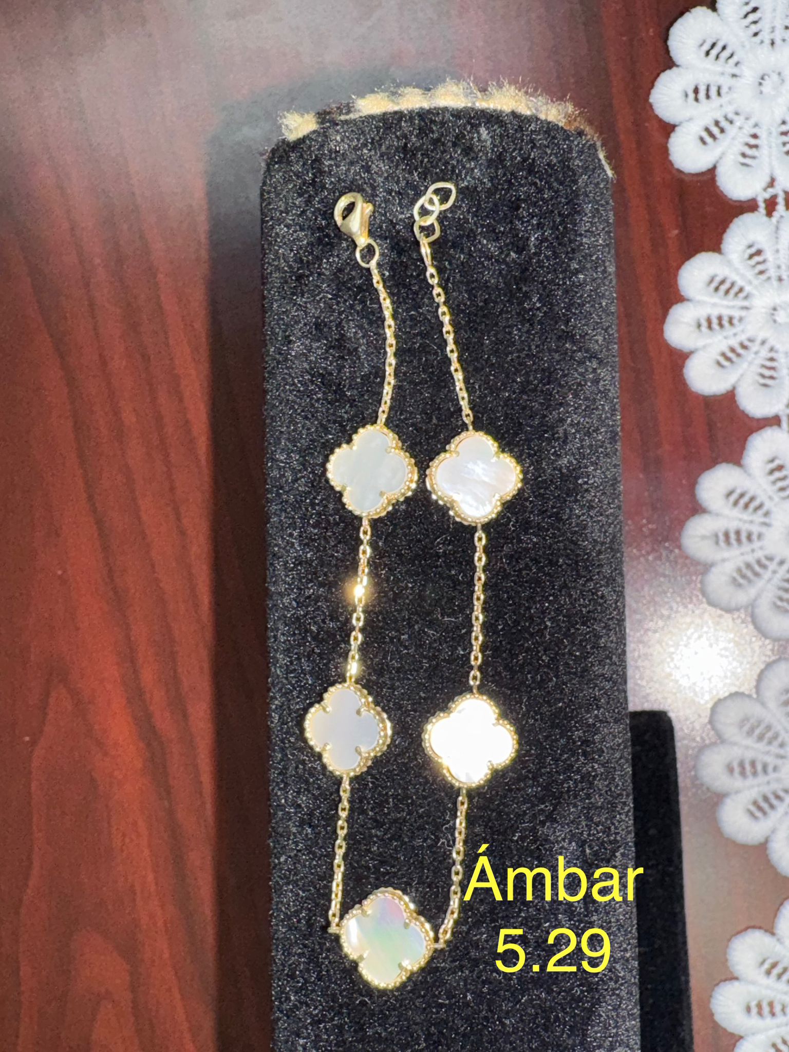 Pulsera Ambar Treboles